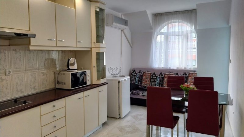 Apartment near Cherno More Hotel - Top center of Varna — photo 3