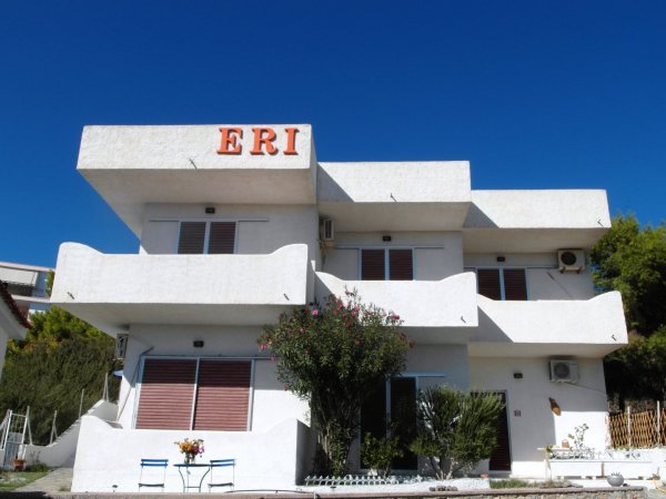 ERI STUDIOS — photo 1