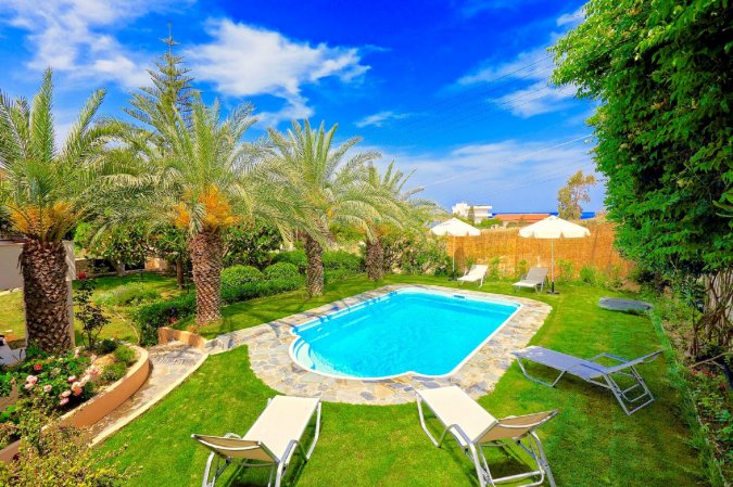 Villa Karteros with private swimming pool — photo 3