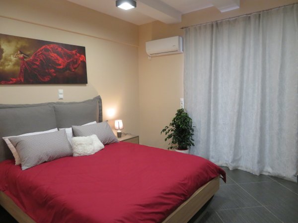 OLIVE GREEN APARTMENT near airport — photo 1