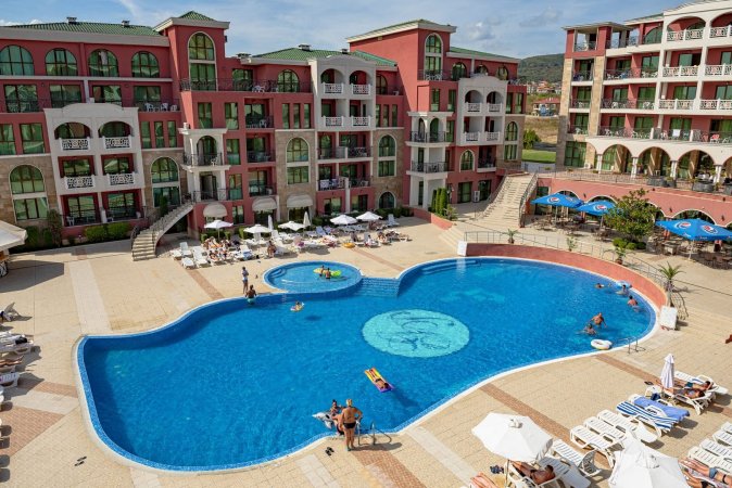 SAINT George * Menada Apartments pool view apartment — фото 1