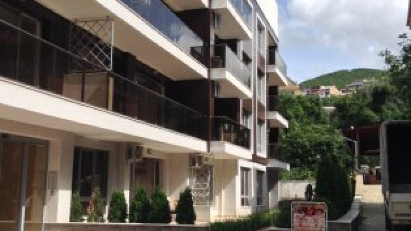 Two bedroom apartment with sea view. Just 50m from the sea — photo 1