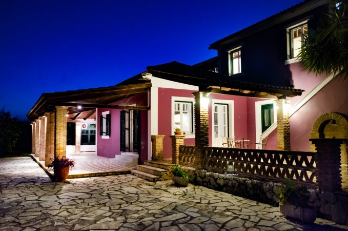 ERMIONI FOOD & WINE VILLA — photo 1