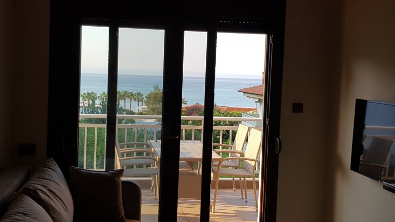 Luxury penthouse with sea view — photo 5
