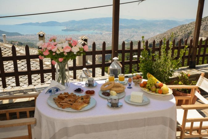 Traditional mansion Calliope in Makrinitsa Pelion — photo 3