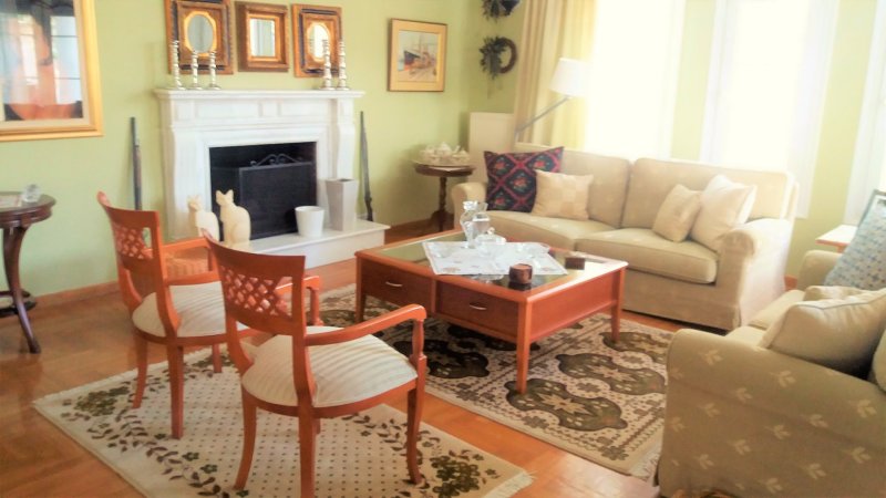 Luxury villa — photo 4