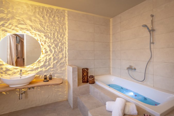 ⭐ Sandy Suite ★ Jacuzzi - 10min walk Ipsos beach ★ — фото 5