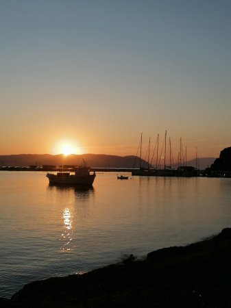 "NINEMIA" SEA FRONT APARTMENT — photo 3