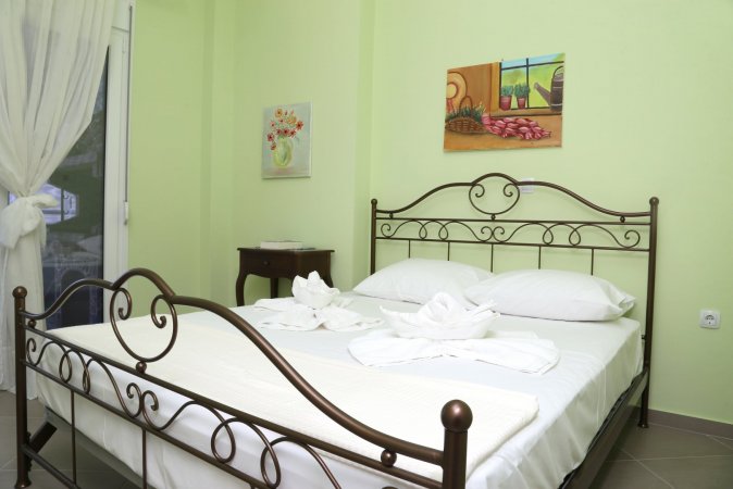 Konstantinos Luxury Apartment — photo 4