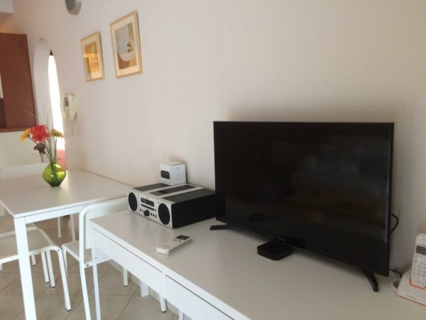 Two Bedroom Apartment near Acropolis with parking — фото 4