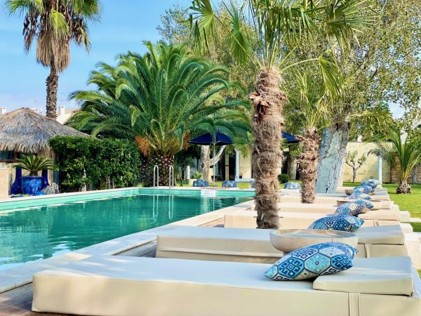 Deluxe 4 Bedroom Villa | Beach Front [W Villas]