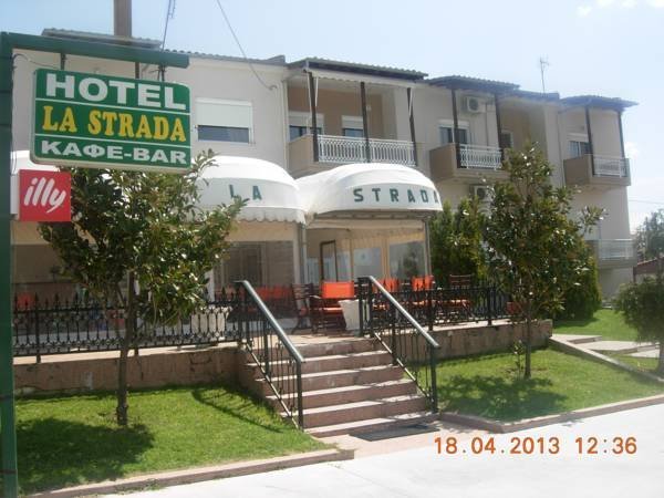 HOTEL LA STRADA — photo 1