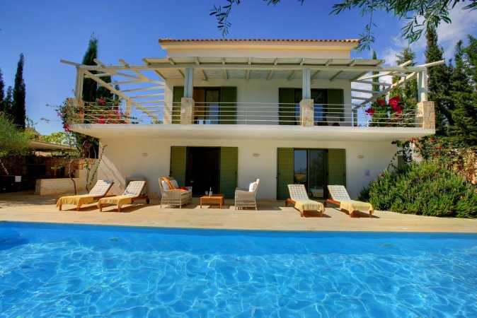 Ideales Resort Deluxe 3 bedroom villa Telina — photo 4