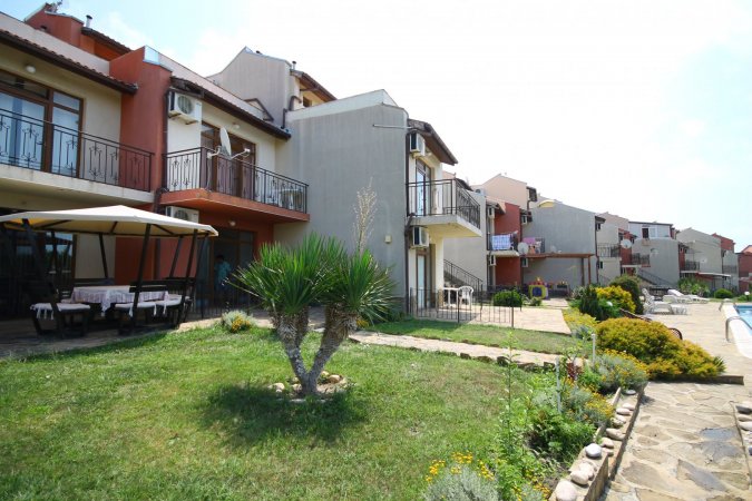 One bedroom ground floor apartment in Yalta — photo 3