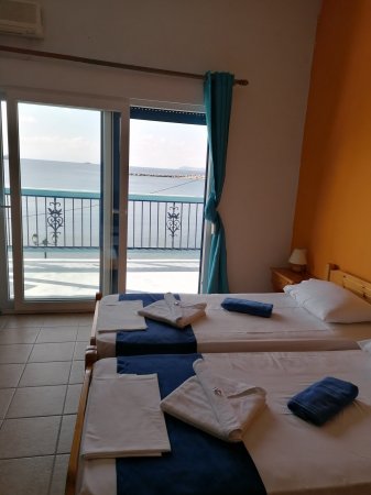 "EFTOPIA" SEA FRONT APARTMENT — photo 4