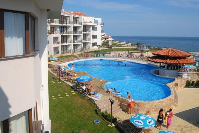 Apartments in Sveti Vlas. Complex "DIAMANT" — photo 3