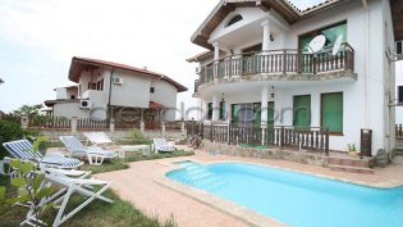 Two storey villa in Bojurets — photo 3