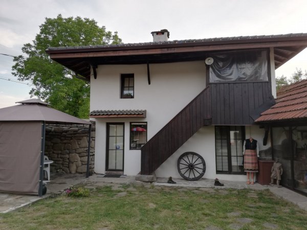 Merry, guest house