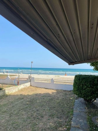 The beach house — photo 2