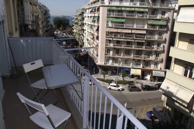 Sea view apartment 10 min from city center — фото 2
