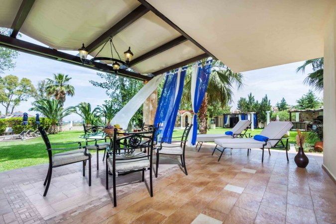 Beach Villa with 4 Bedrooms [W Villas] — photo 6