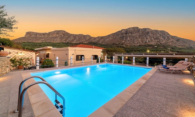 Cretan Kera Villa Heated Pool — photo 2