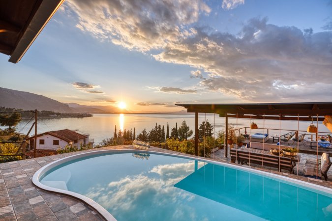 Magical view, villa Asproneri, Kamena Vourla — photo 1
