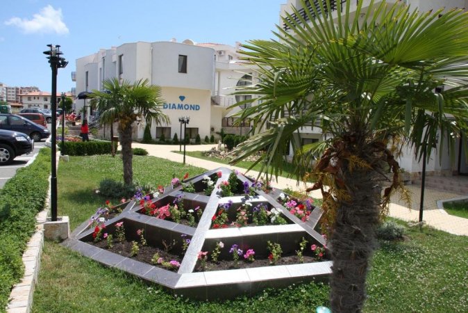 Apartments in Sveti Vlas. Complex "DIAMANT" — photo 1