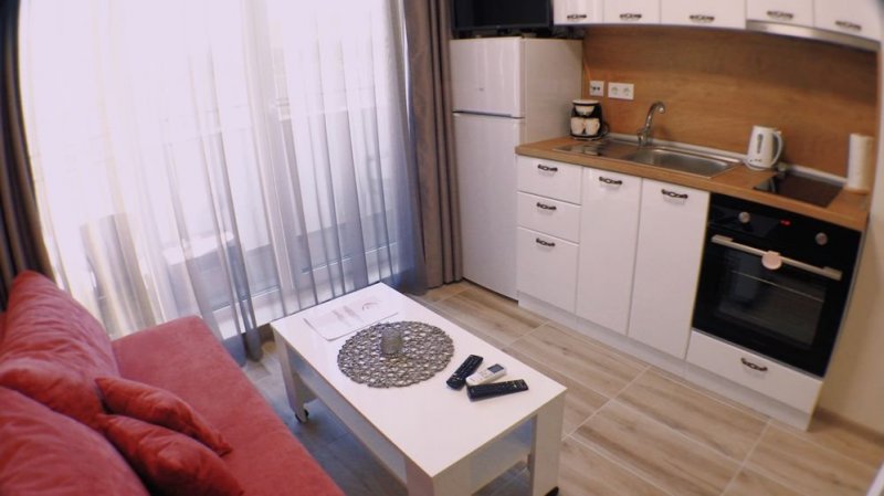 Cozy studio N37 for overnight stays with included PARKING SPACE in Papaya complex, Varna — photo 1