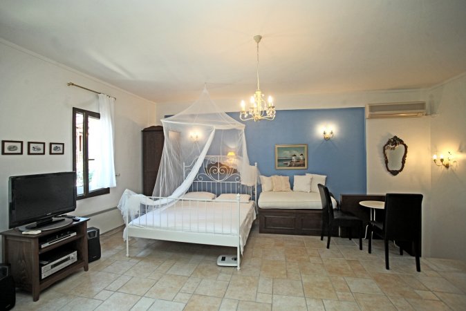 Beautiful appartment in traditional Afytos — photo 1