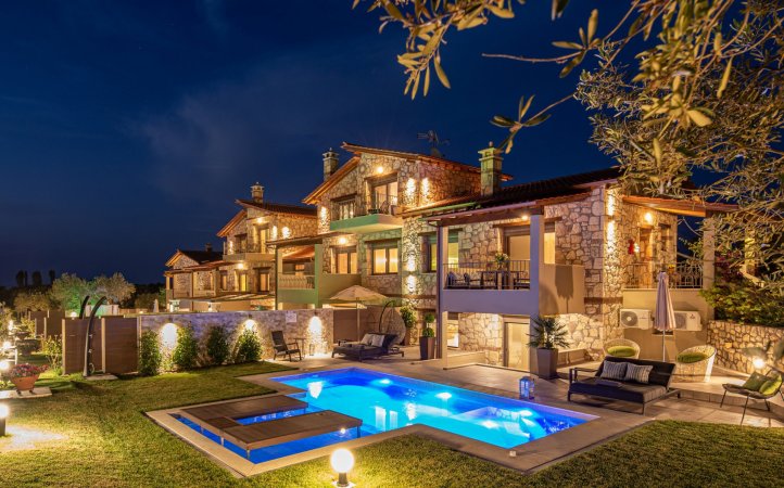 Five senses luxury villas  AKOI