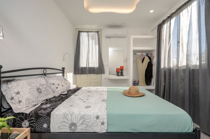 DEPIS SUITES DOUBLE ROOM SAINT GEORGE NAXOS — фото 2