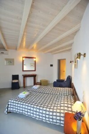 SIOURDAS VILLAS — photo 2