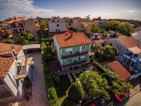 APARTMAN NINA