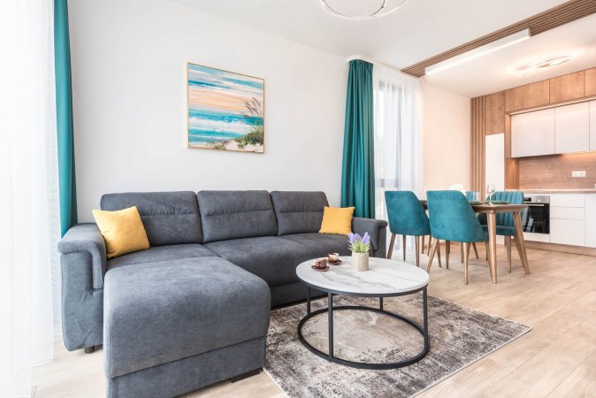 Designer Apartment 350meters away from the beach + parking lot