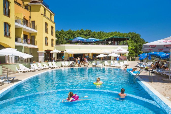 1BR Apartment Serena Residence | Pool & Beaches
