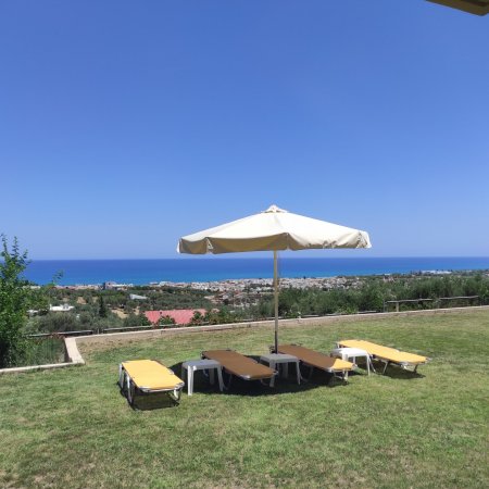 Villa Sea Breeze, sea view, near beach and Rethymno city center — фото 1