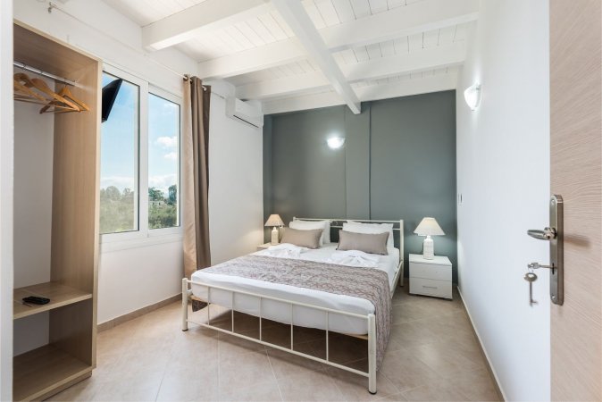 Joined Villa — photo 2