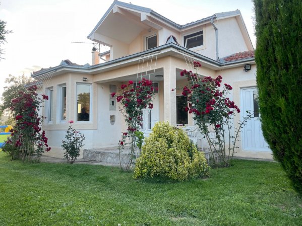 Vila Hristov — photo 1