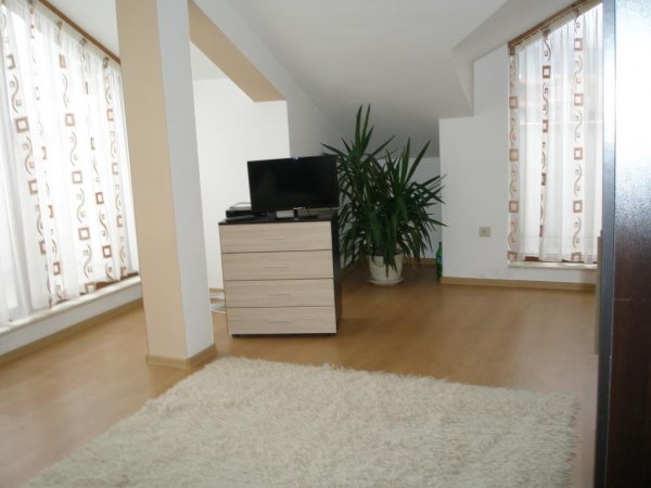 Spacious attic apartment in Bansko — photo 6