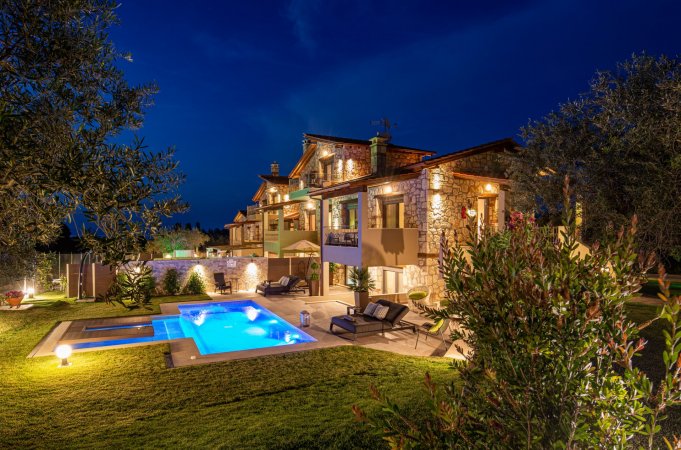 Five senses luxury villas vourvourou [OSFRISI ]