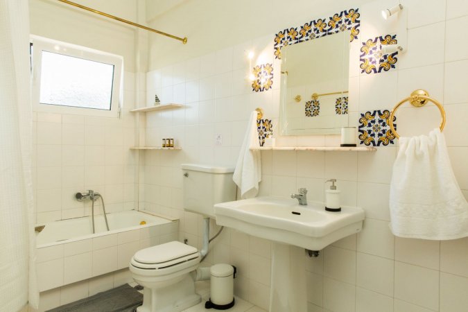 For4 seasons apartment near airport and sea — photo 6