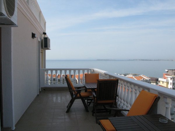 Three bedrooms apartment in complex Caprise — photo 1