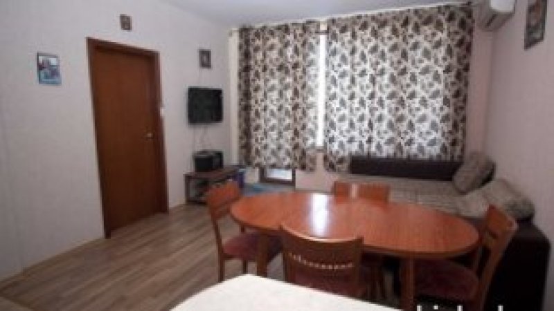 Apartment in Coliseum complex — photo 4