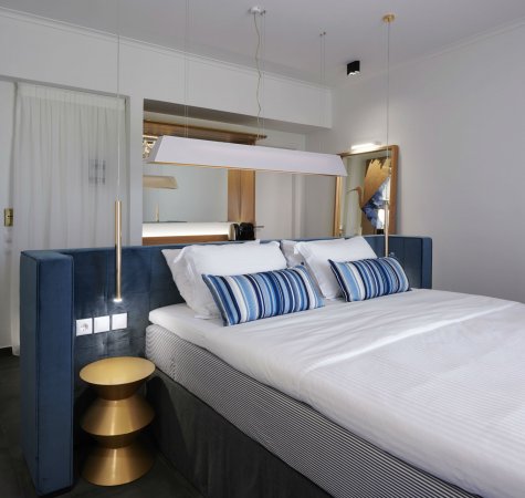 Deluxe room with sea view — photo 2