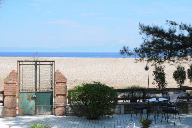 Pyrgos Bungalows — photo 1