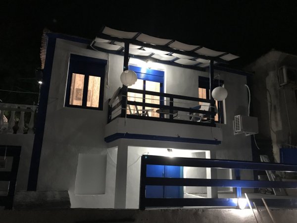 Endless blue house — photo 3