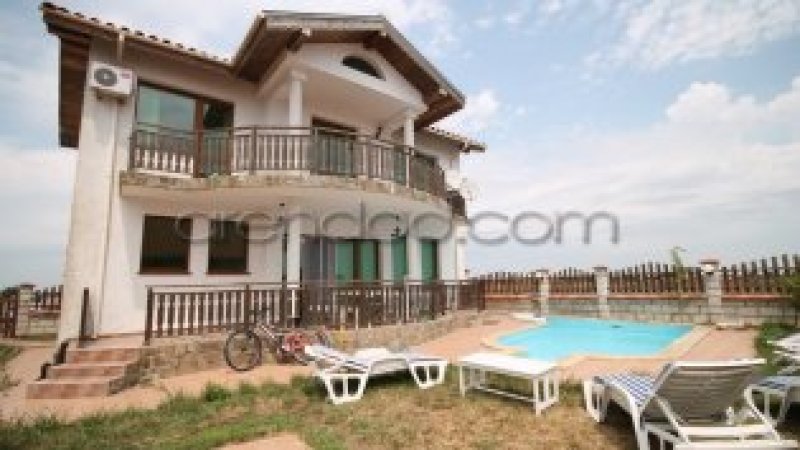 Two storey villa in Bojurets — photo 2