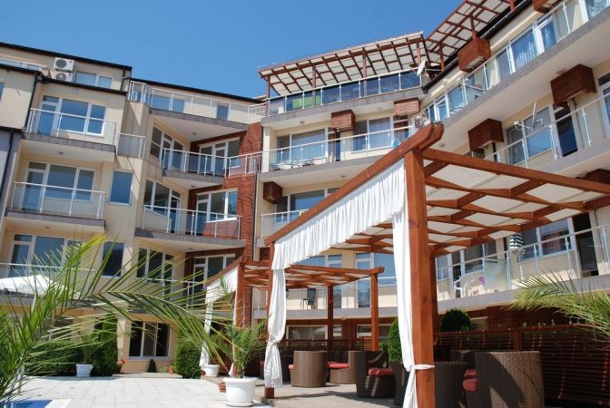 Двустаен апартамент в  Sunny House Family