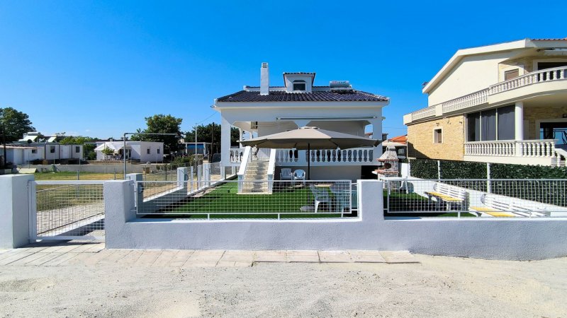 Thea Beach Villa — photo 3